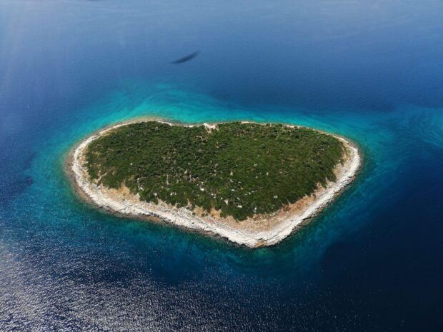 6 Cute Heart-shaped Islands in Croatia 6 Cute Heart-shaped Islands in Croatia