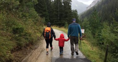 Top Walking Holidays in England for Your 2024 Bucket List 9 Best Places to Visit in September With Your Family