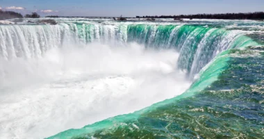 What is Proof of Accommodation (Guide for Beginners) When Is the Best Time to Go to Niagara Falls? Advice for Timing Your Visit